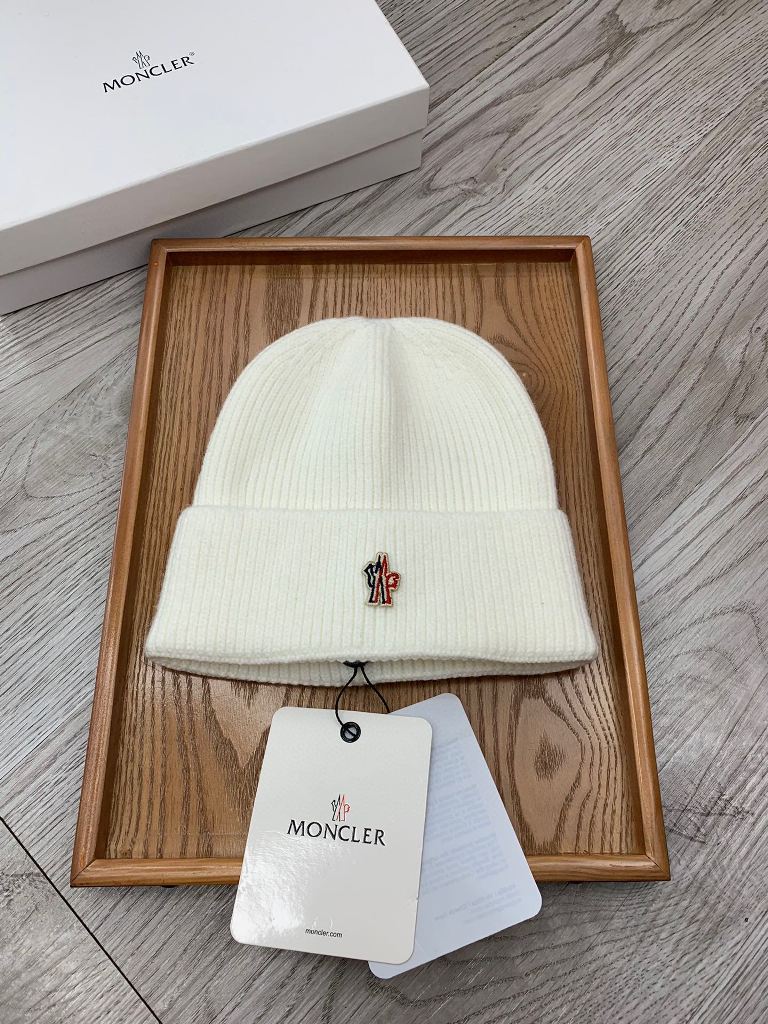 Moncler Beanies-173