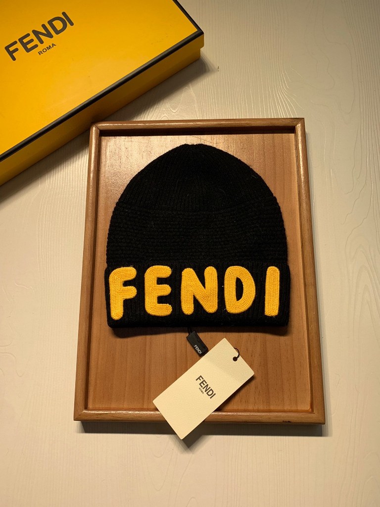 Fendi Beanies-008