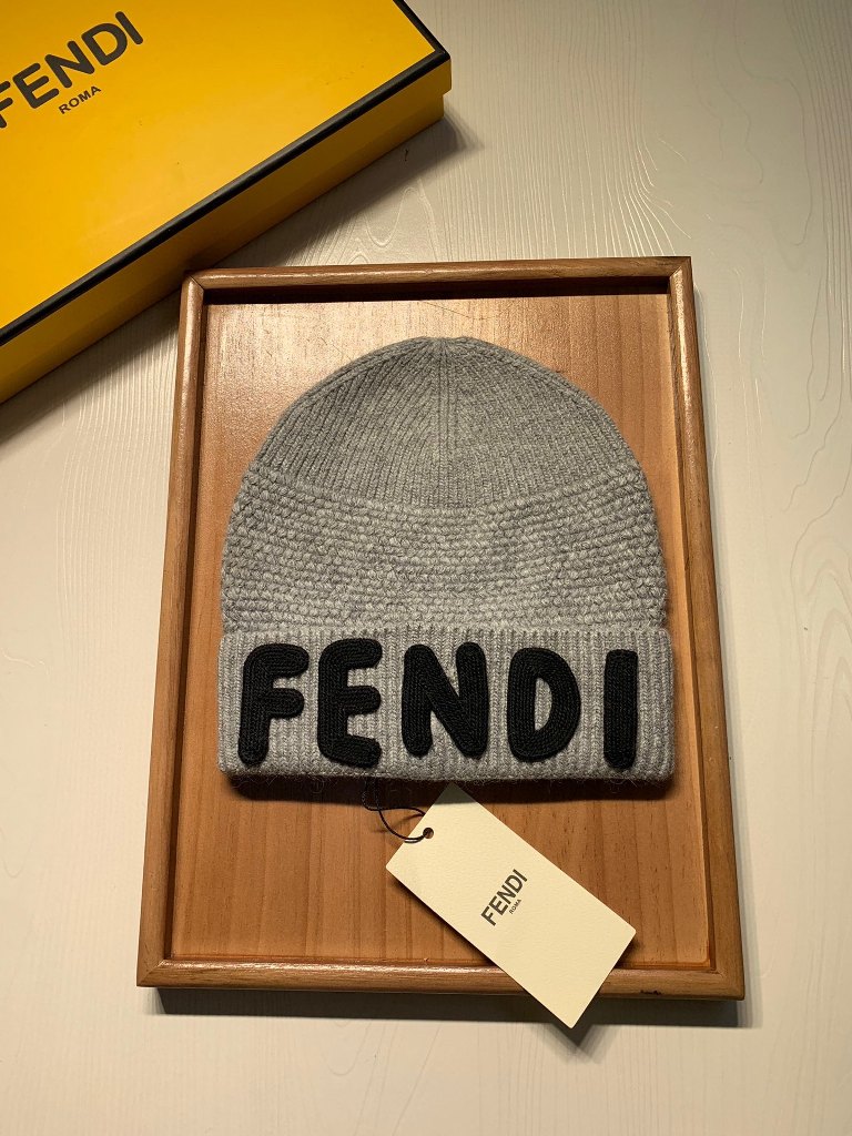 Fendi Beanies-007