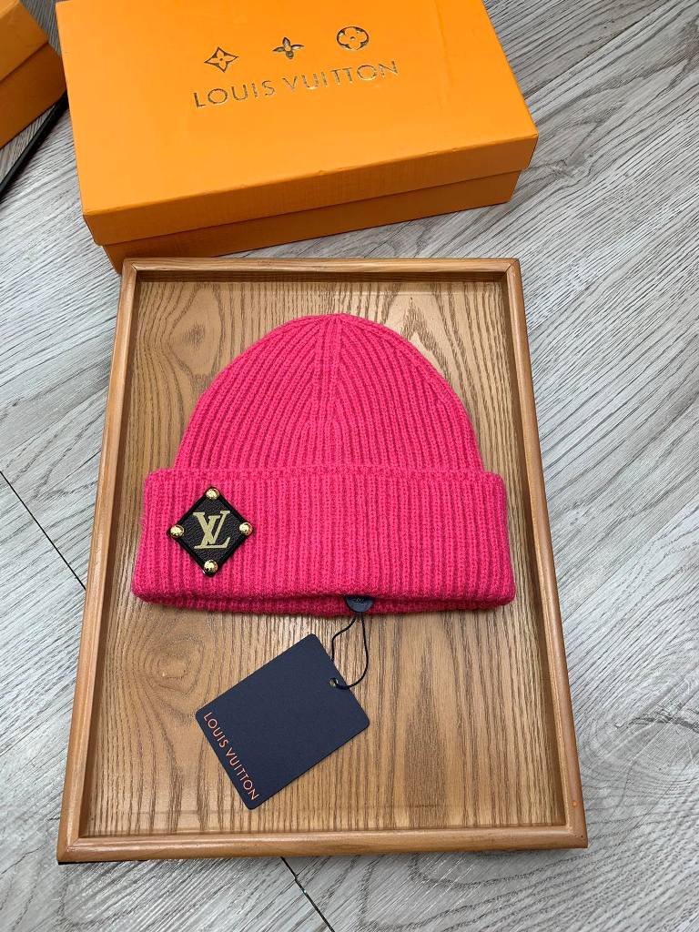 LV Beanies-046