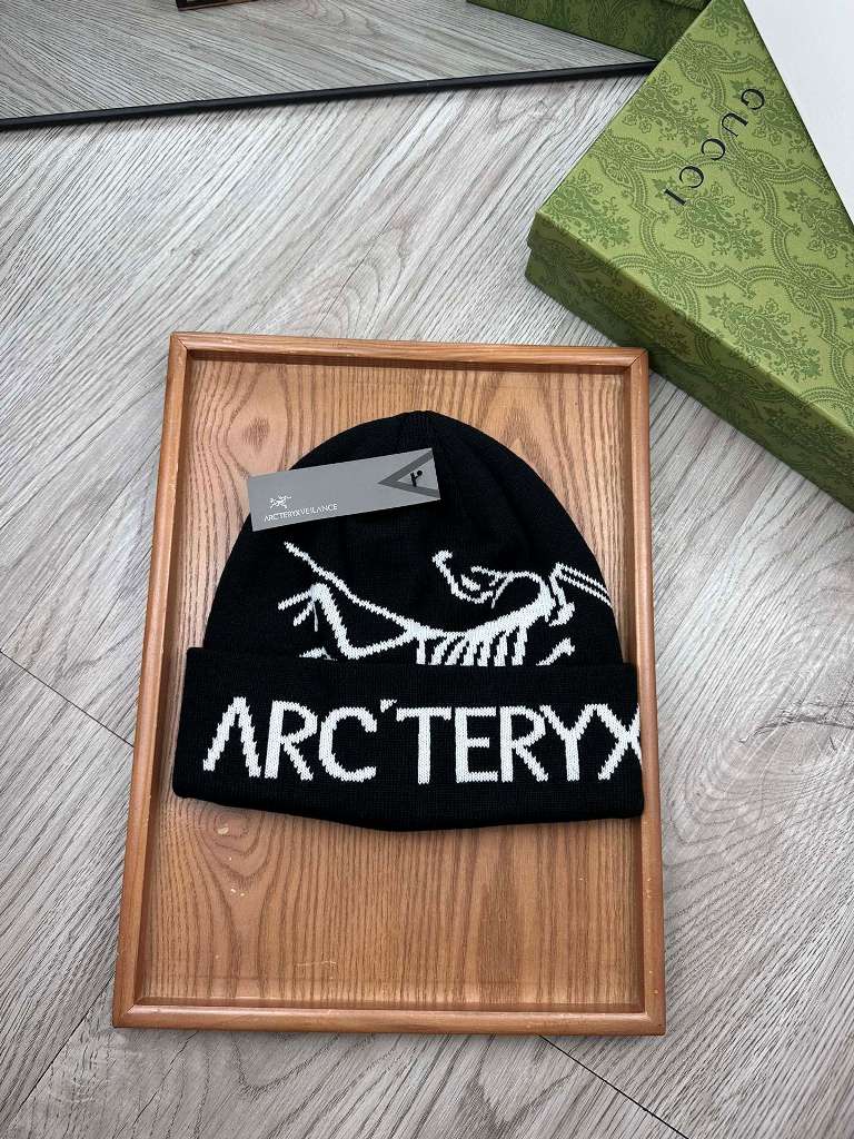 Arc Teryx Beanies-010