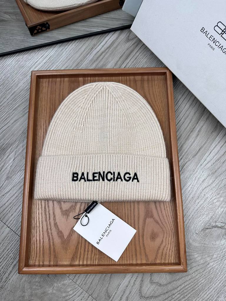 Balenciaga Beanies-015