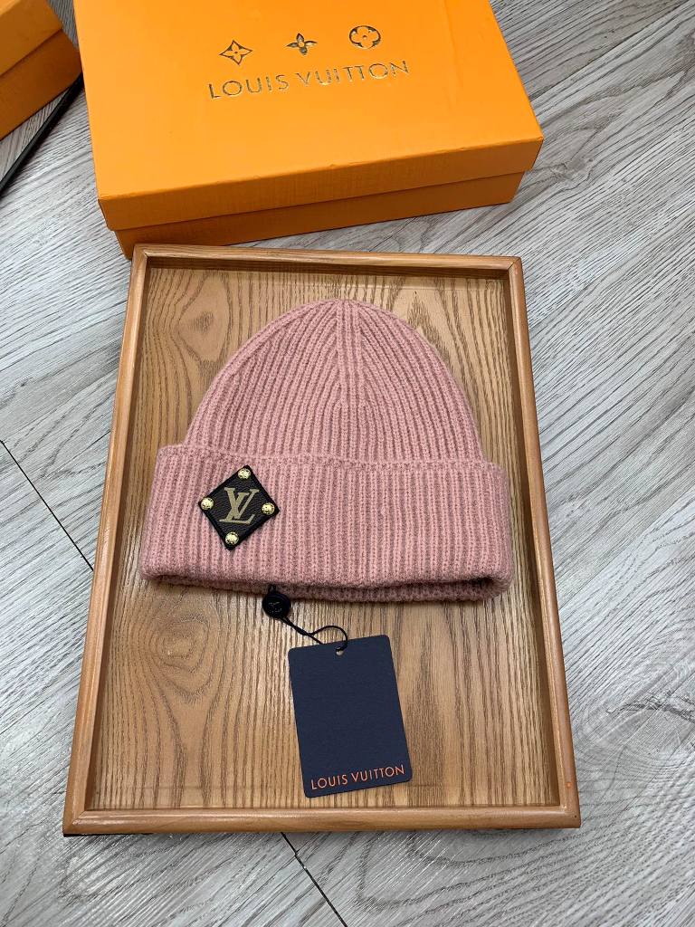 LV Beanies-044