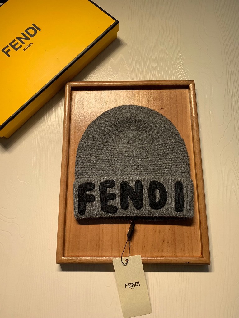 Fendi Beanies-004