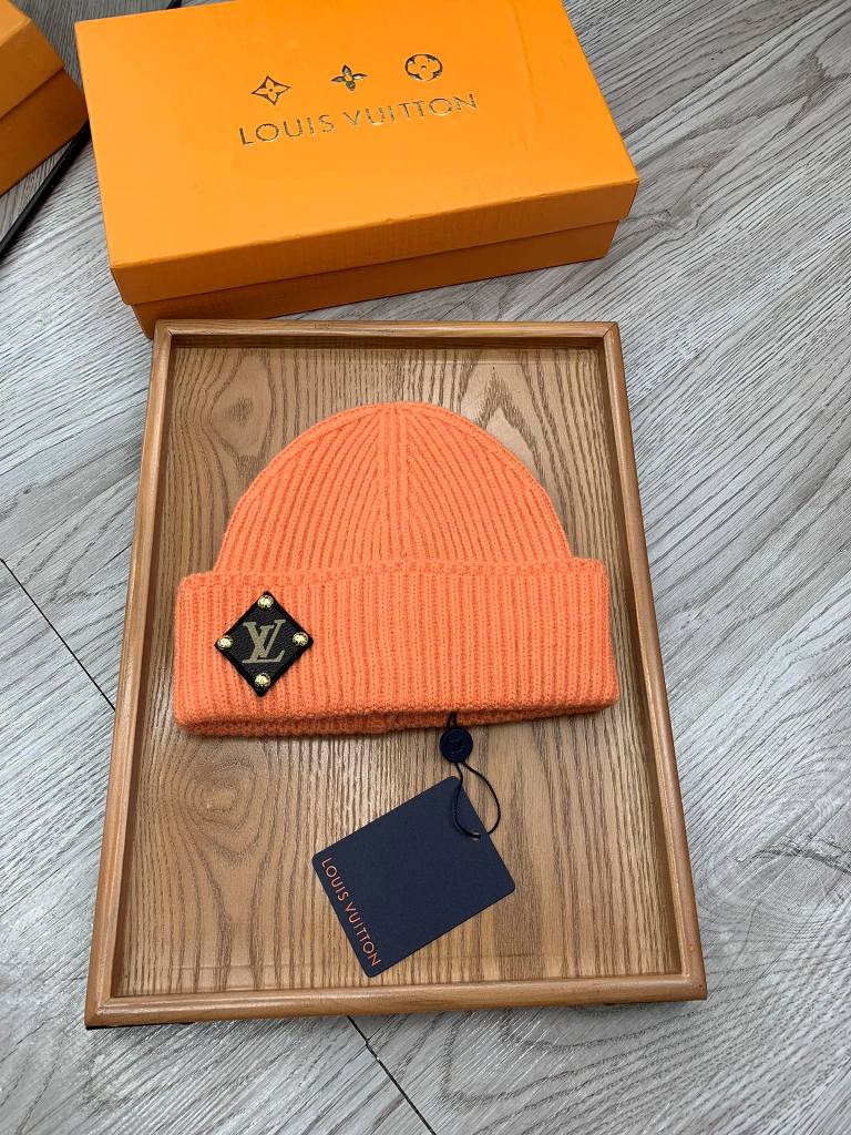 LV Beanies-041