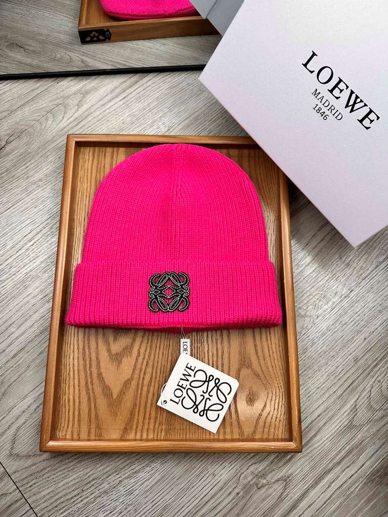 Loewe Beanies-040
