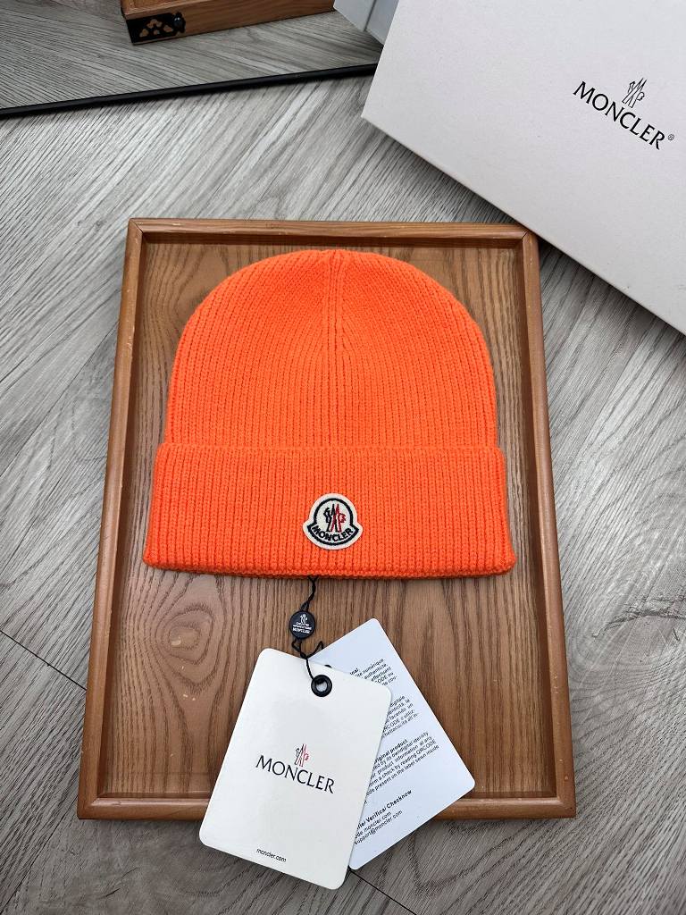 Moncler Beanies-162