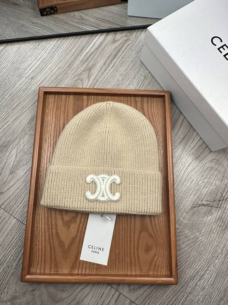Celine Beanies-063