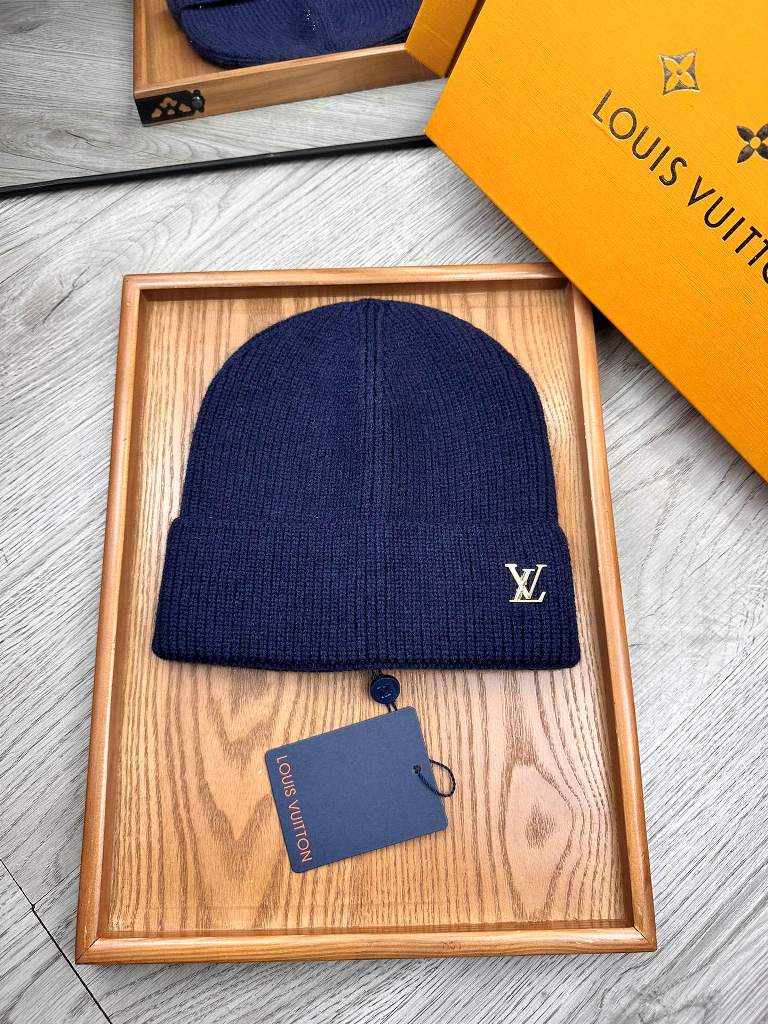 LV Beanies-036