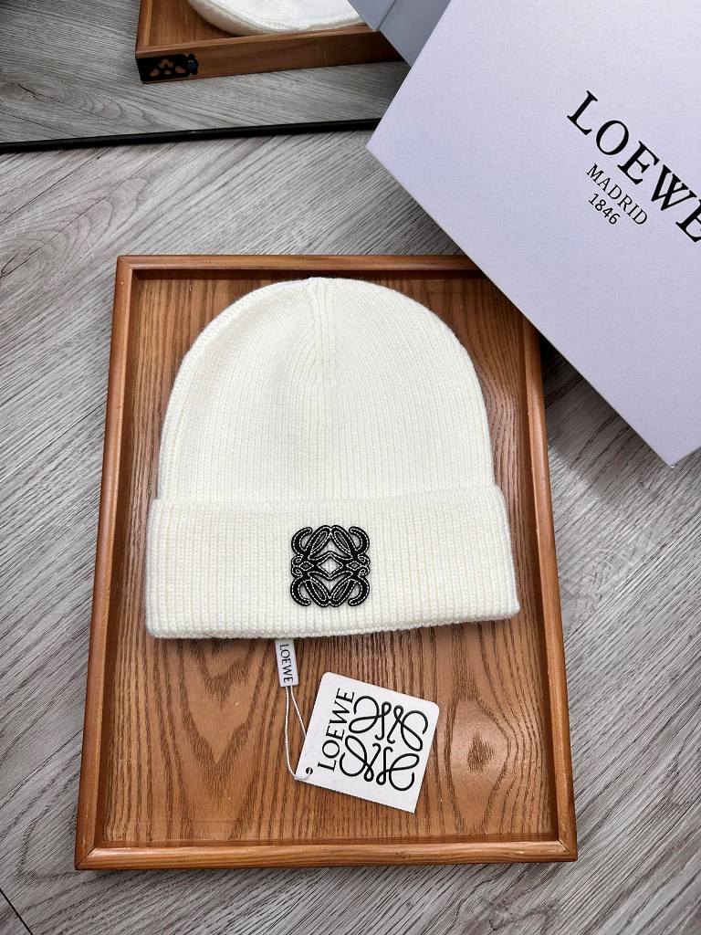 Loewe Beanies-038