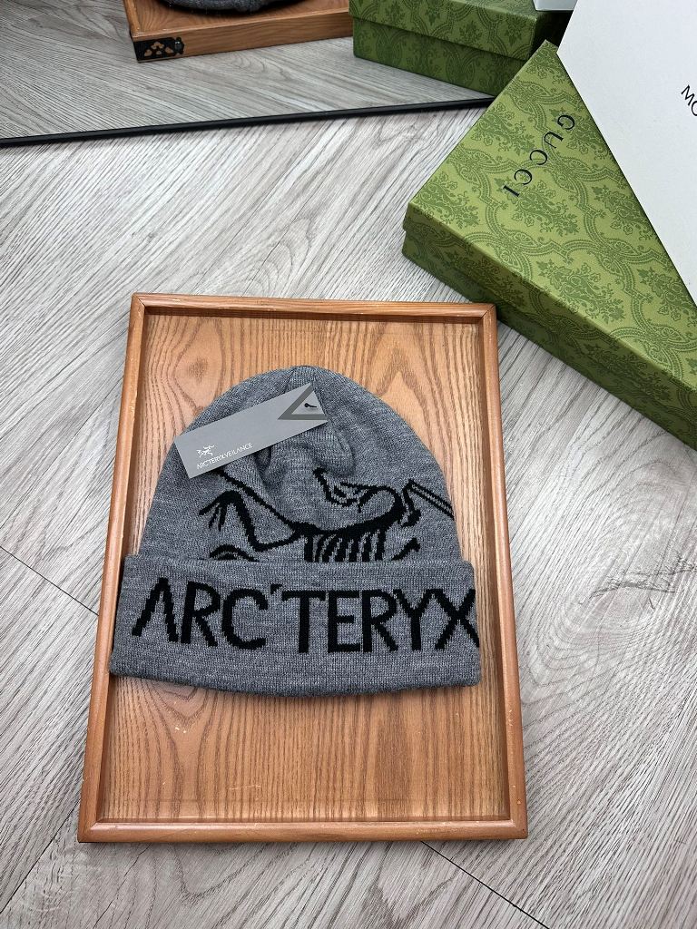 Arc Teryx Beanies-009