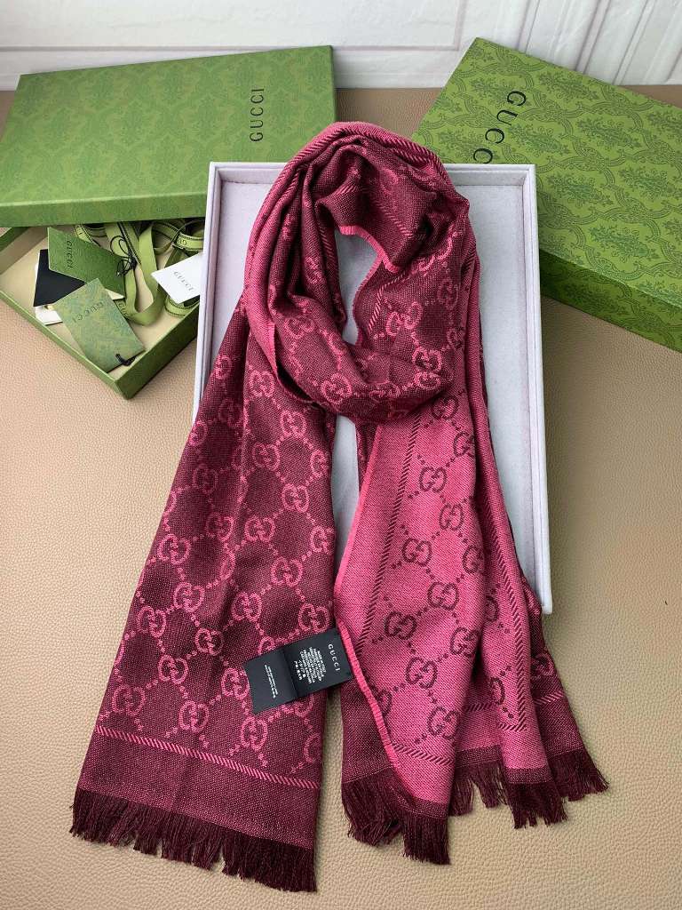 Gucci Wool Scarf-056