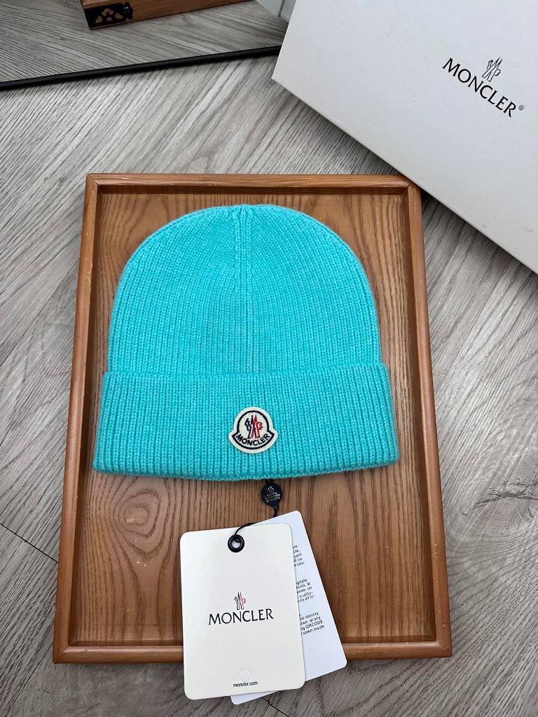 Moncler Beanies-160