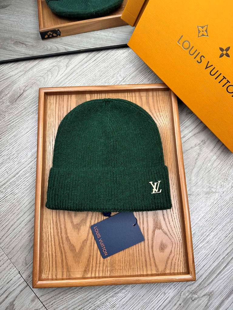 LV Beanies-033