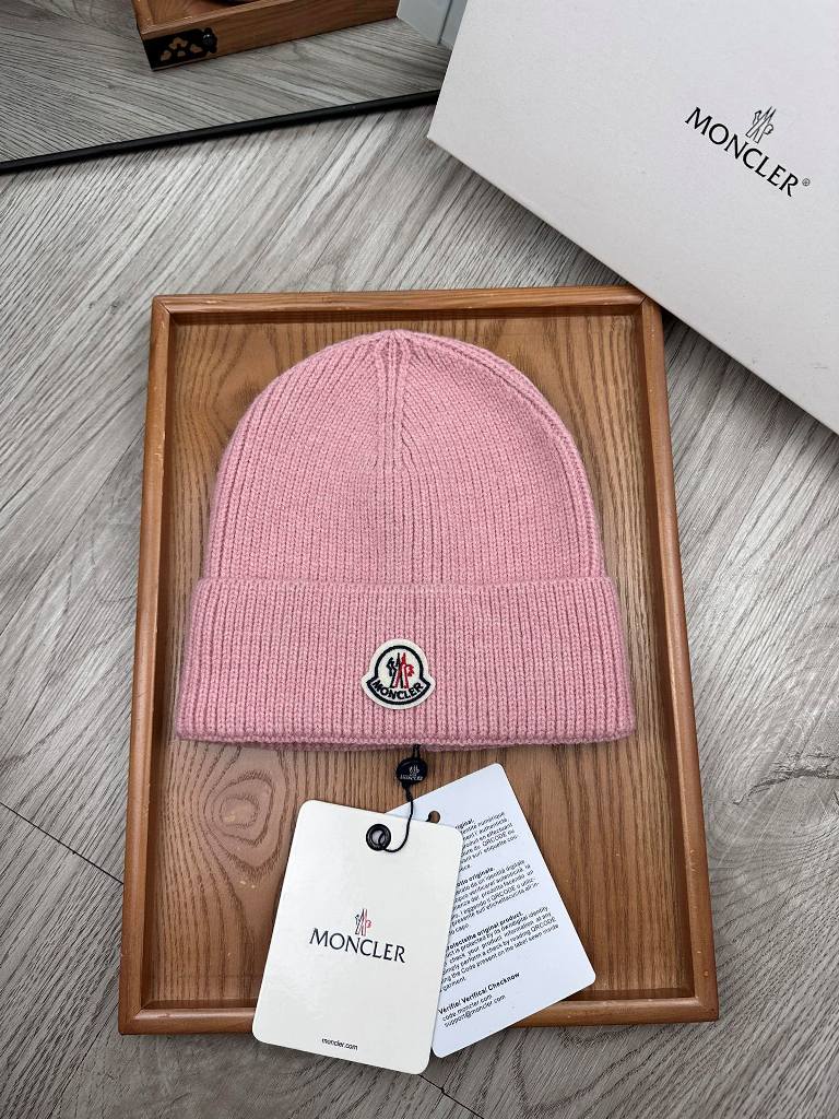 Moncler Beanies-155