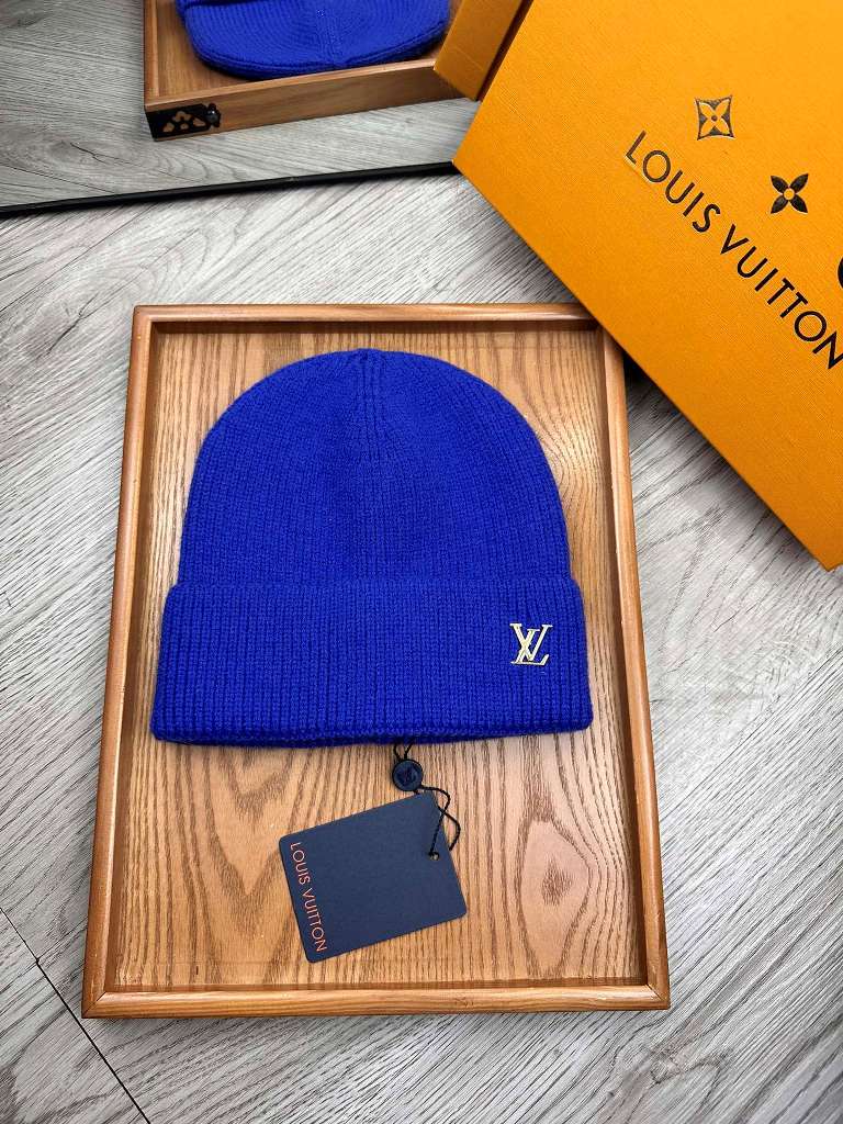 LV Beanies-026