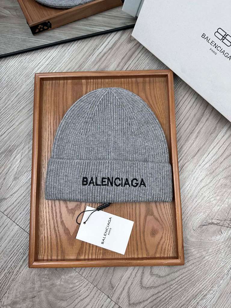 Balenciaga Beanies-013