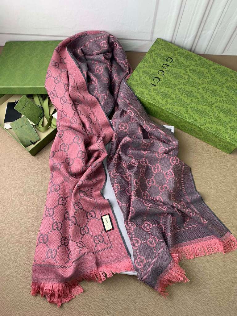 Gucci Wool Scarf-055