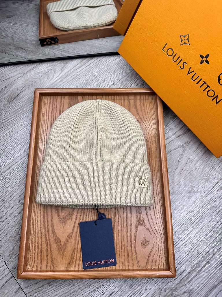 LV Beanies-024