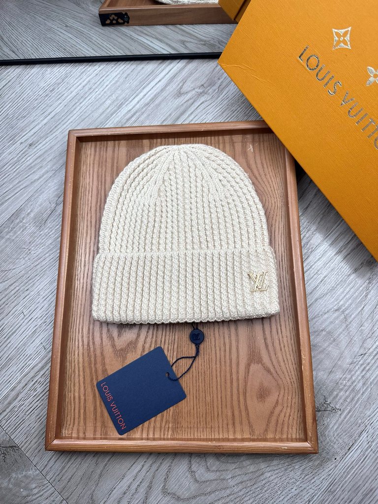 LV Beanies-020