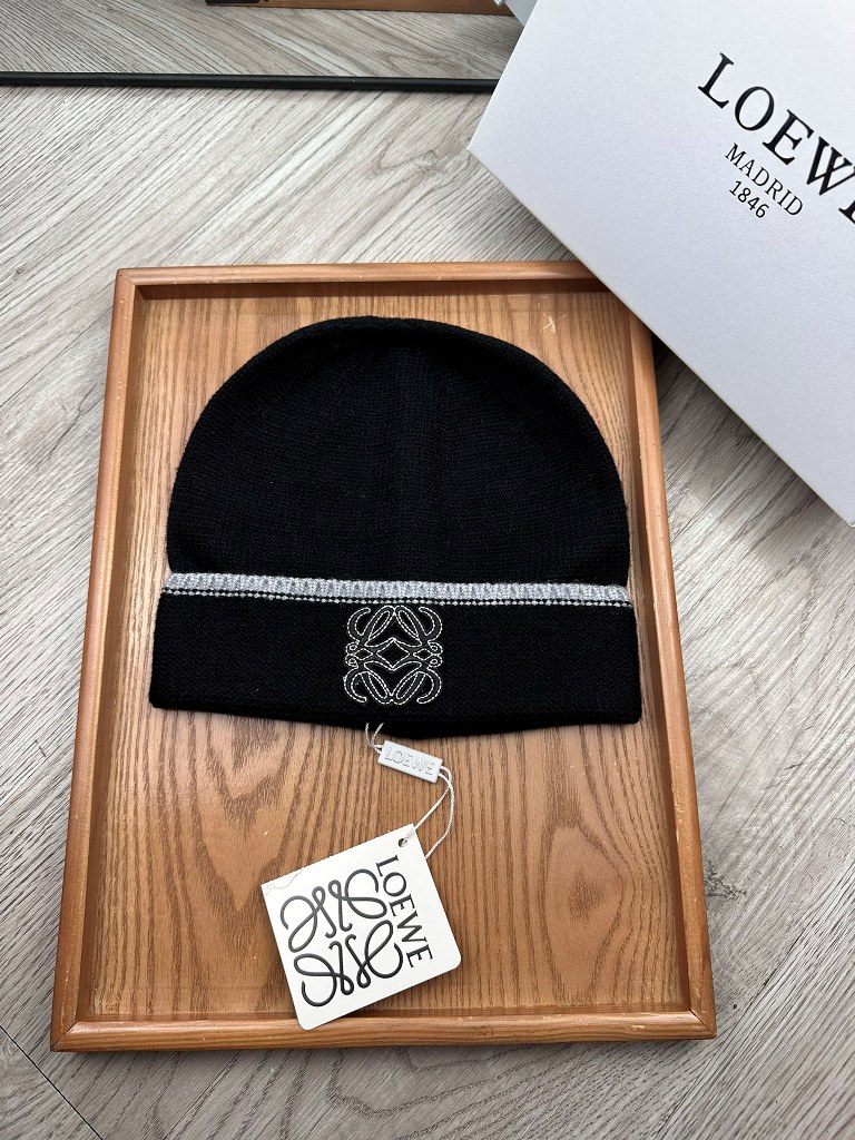 Loewe Beanies-021
