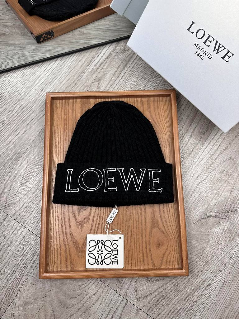 Loewe Beanies-016