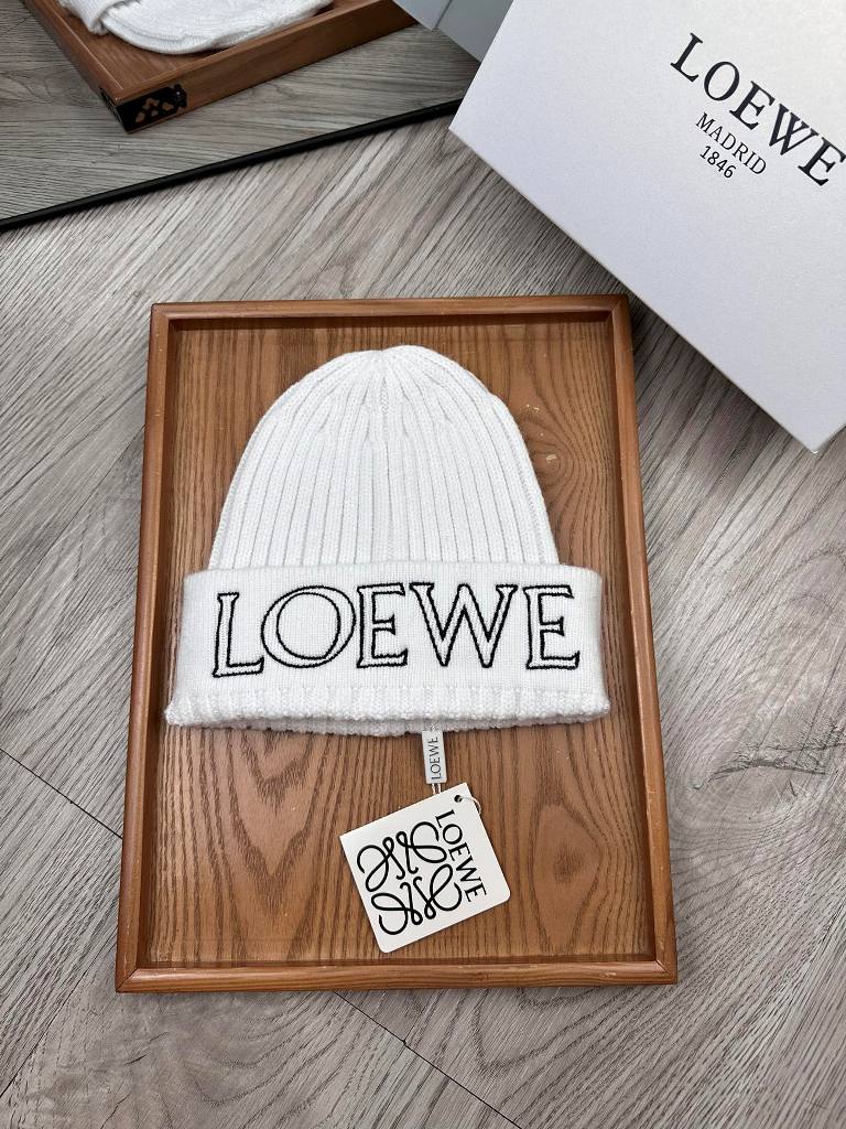Loewe Beanies-015