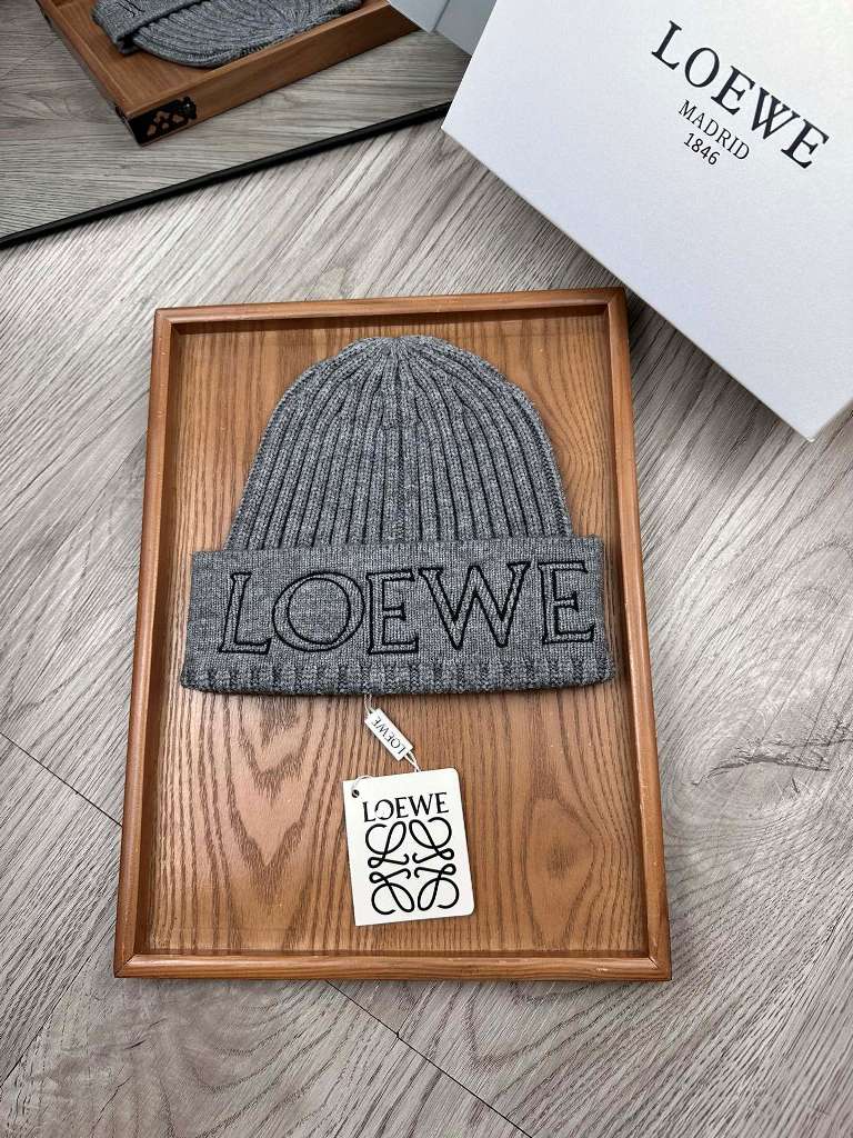 Loewe Beanies-013