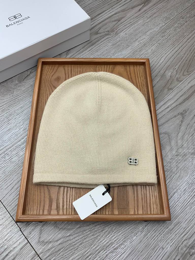 Balenciaga Beanies-007