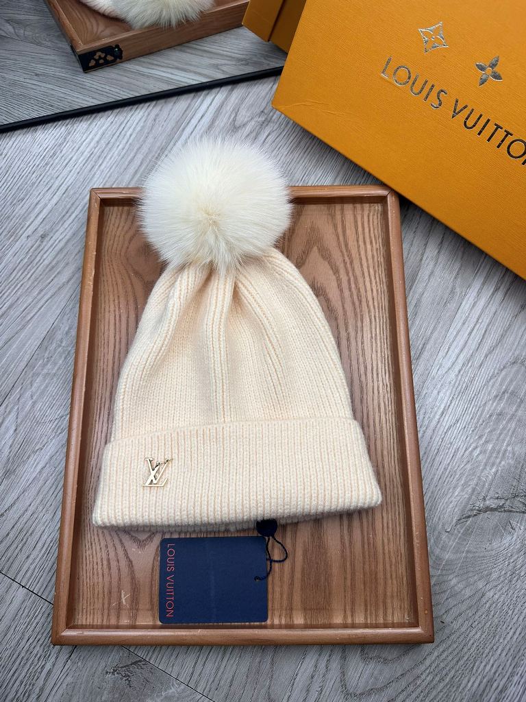 LV Beanies-012