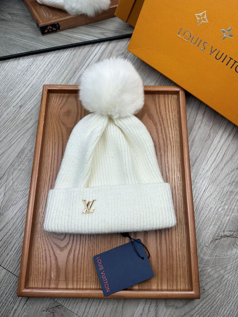 LV Beanies-010