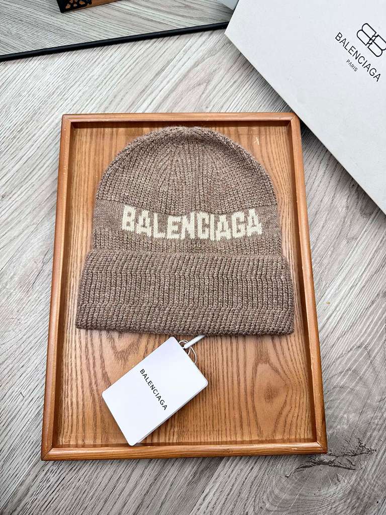 Balenciaga Beanies-004