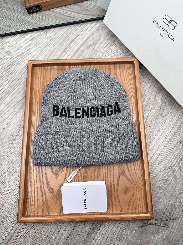Balenciaga Beanies-003