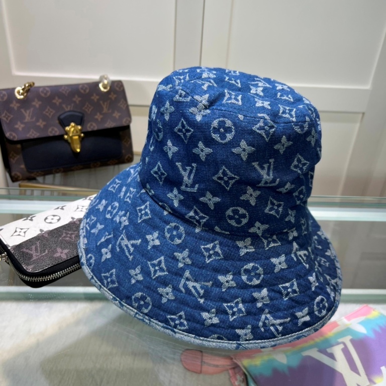 LV Hats-005