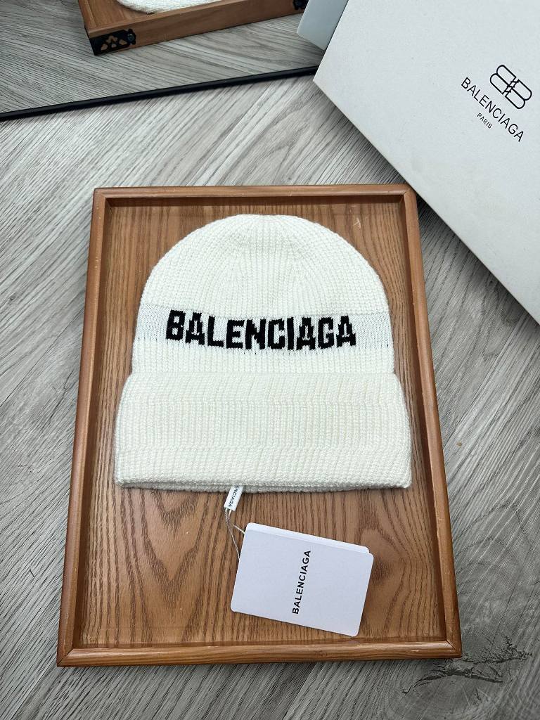 Balenciaga Beanies-002