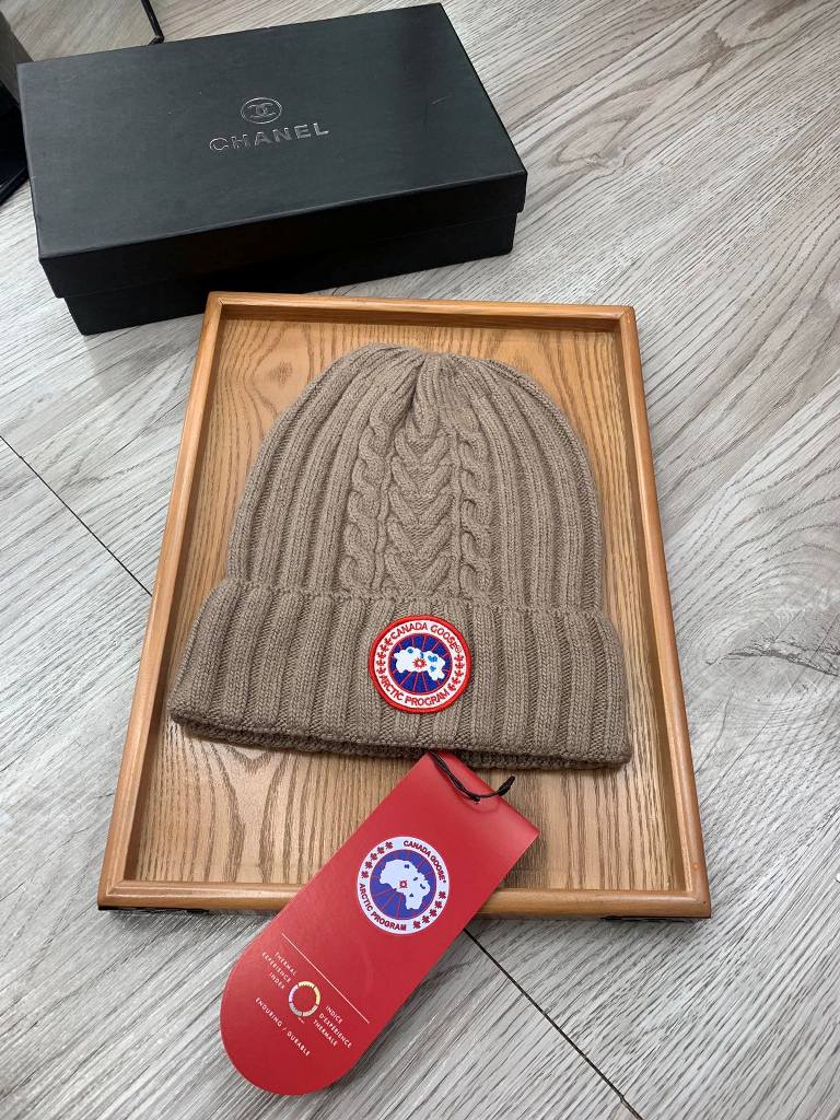 Canada Goose Beanies-015