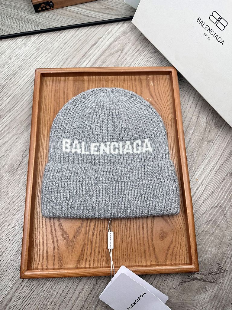 Balenciaga Beanies-001
