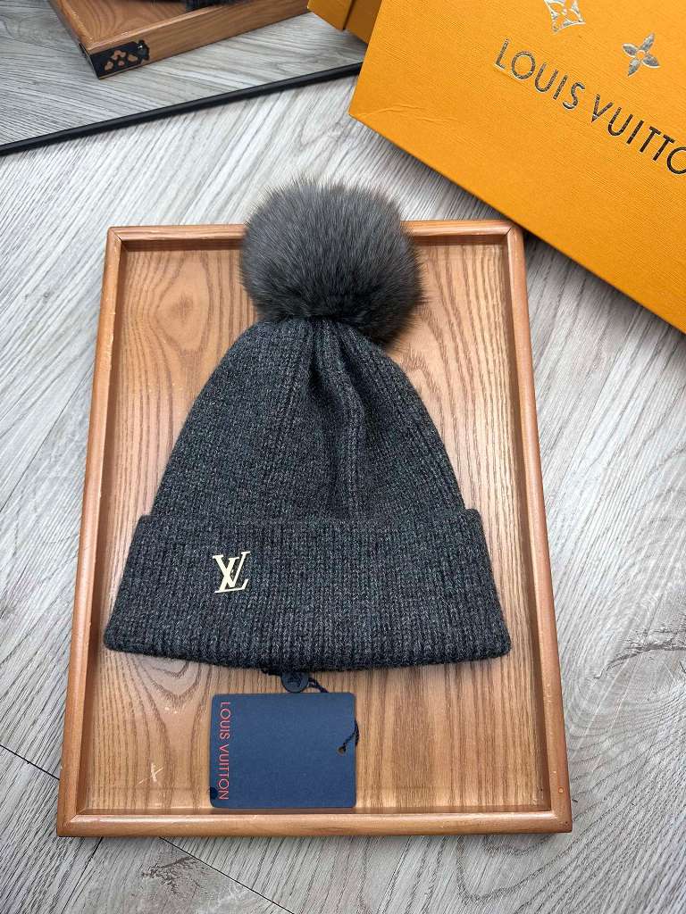 LV Beanies-006