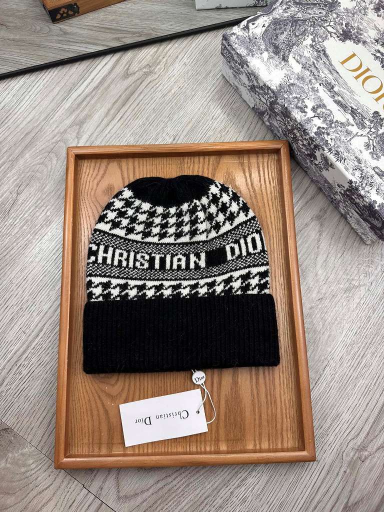 Dior Beanies-008
