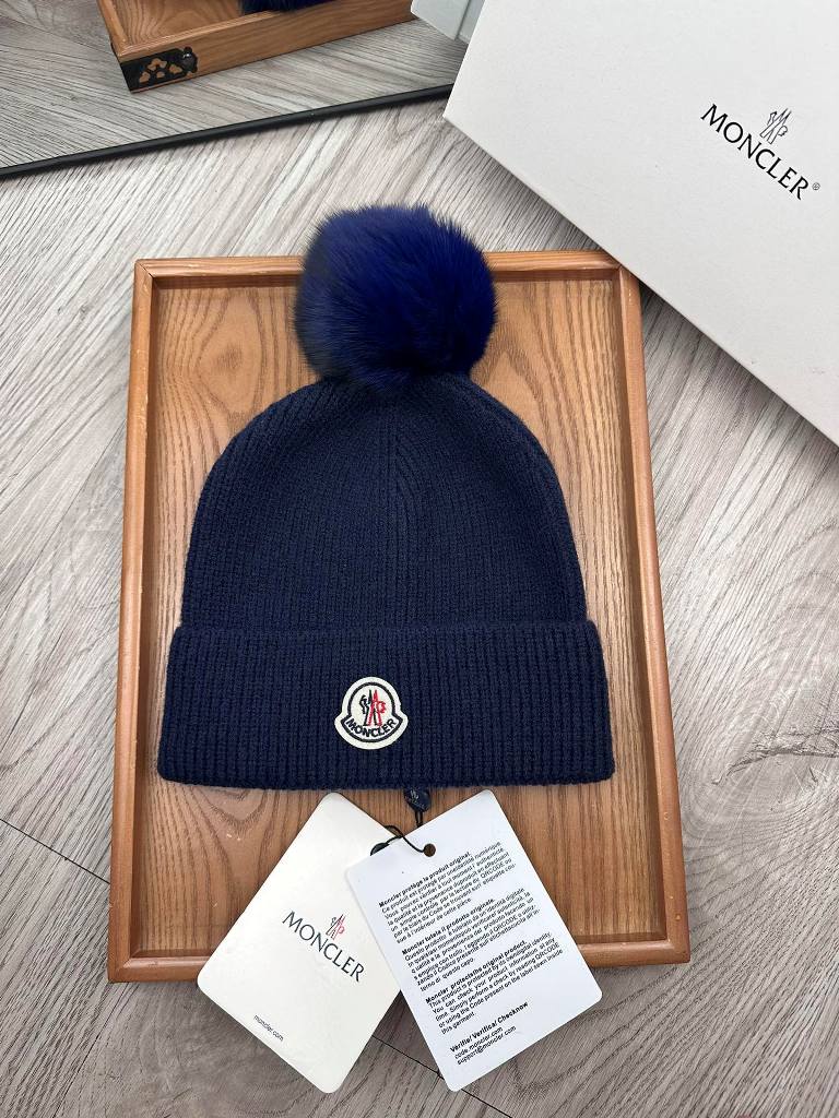 Moncler Beanies-141