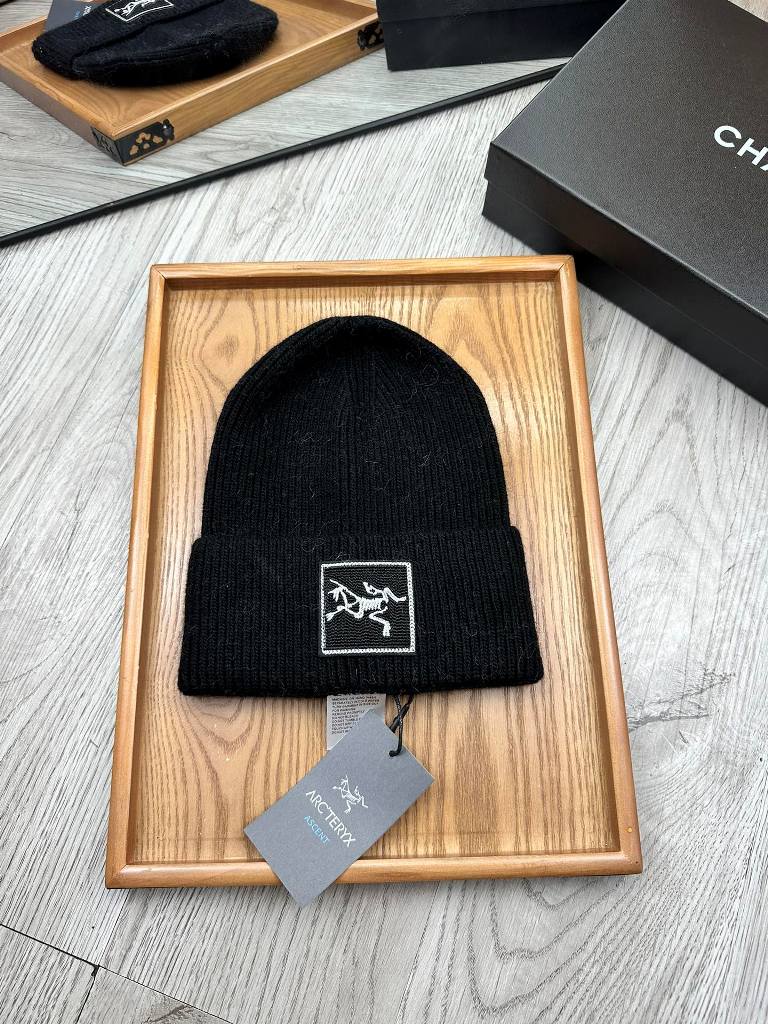 Arc Teryx Beanies-003