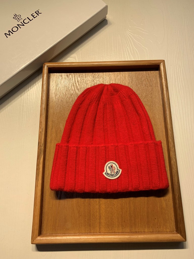 Moncler Beanies-135