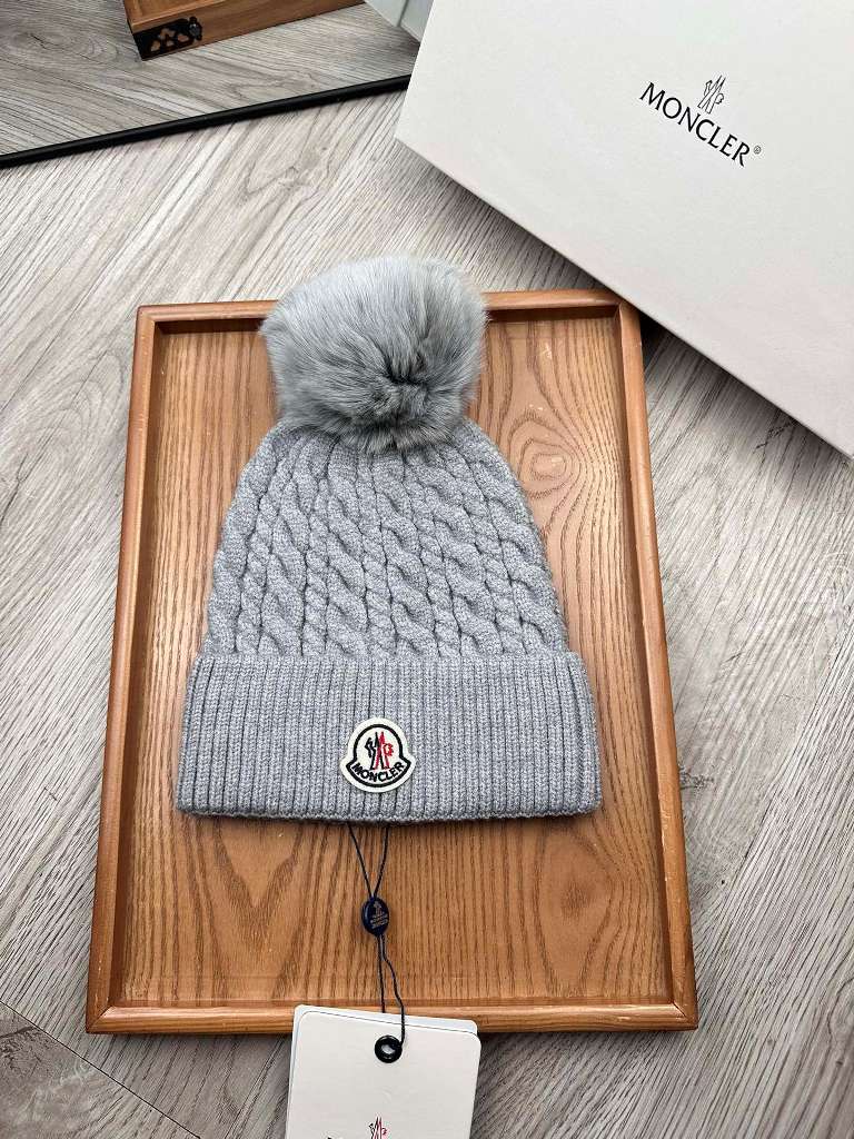 Moncler Beanies-132
