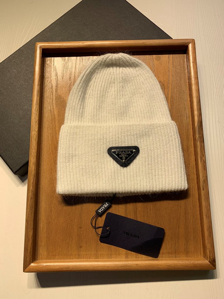 Prada Beanies-026