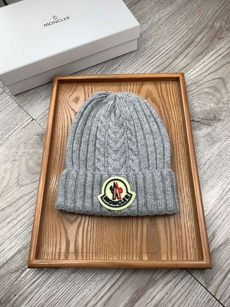 Moncler Beanies-122