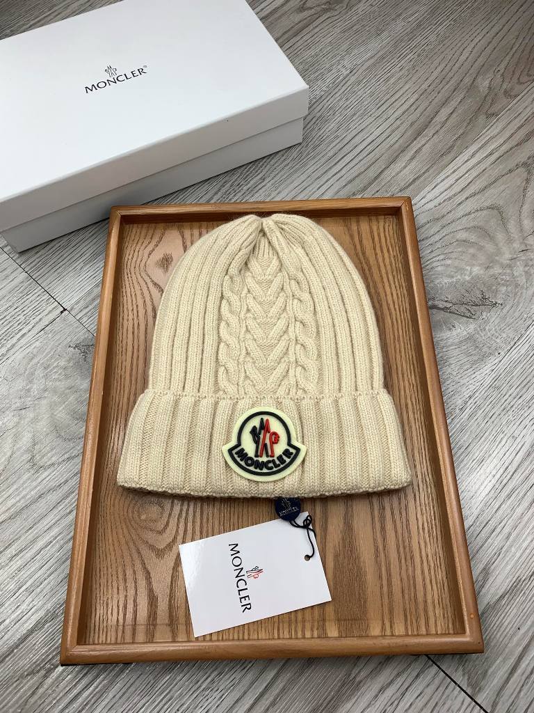 Moncler Beanies-121