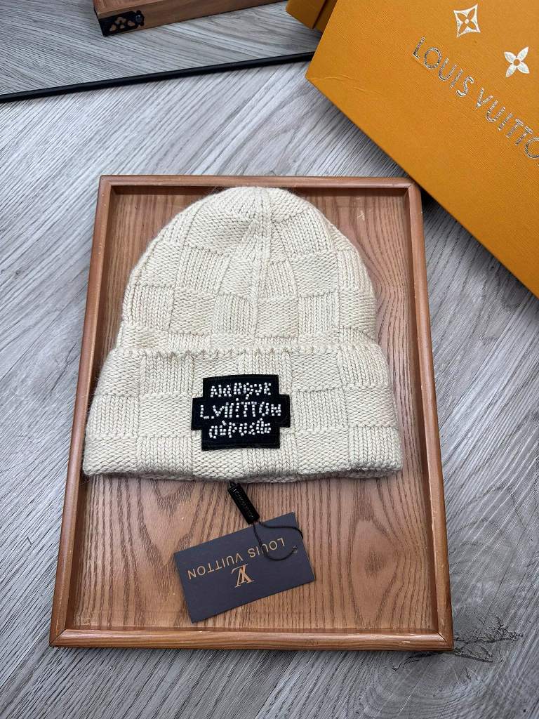 LV Beanies-004