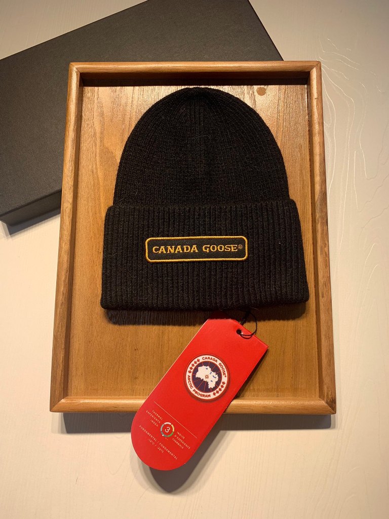 Canada Goose Beanies-011