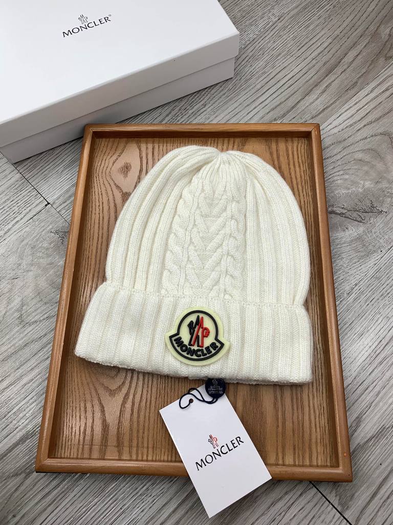 Moncler Beanies-118