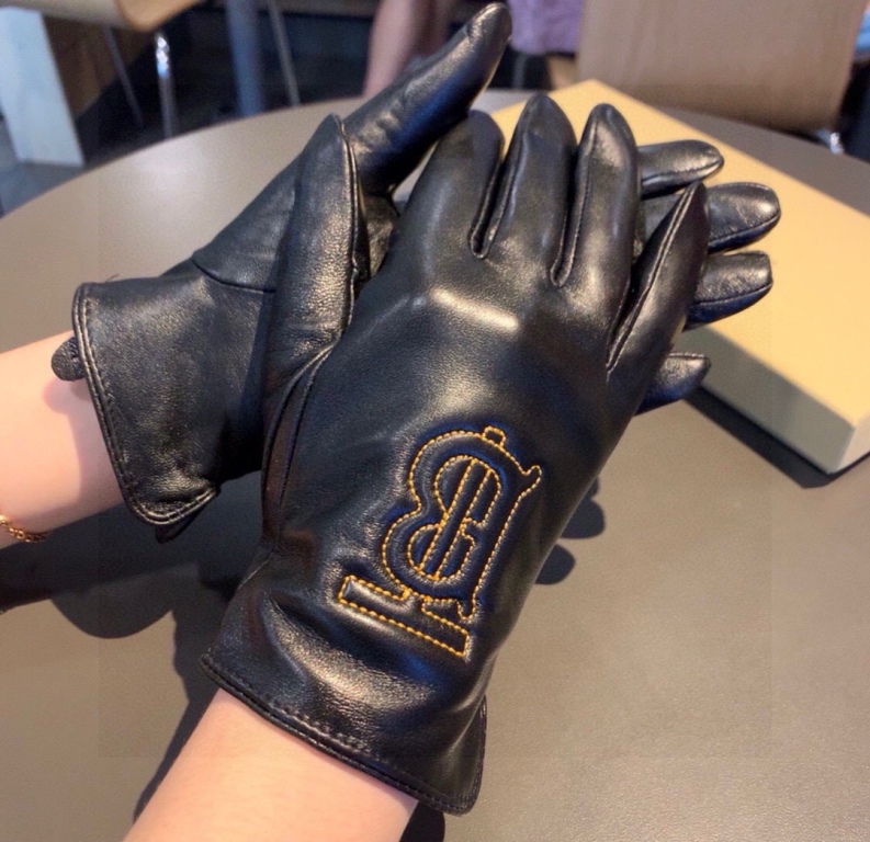 Burberry Gloves(AAA)-025